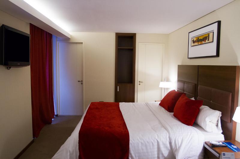 Hotel Howard Johnson La Cañada Hotel&suites 4*