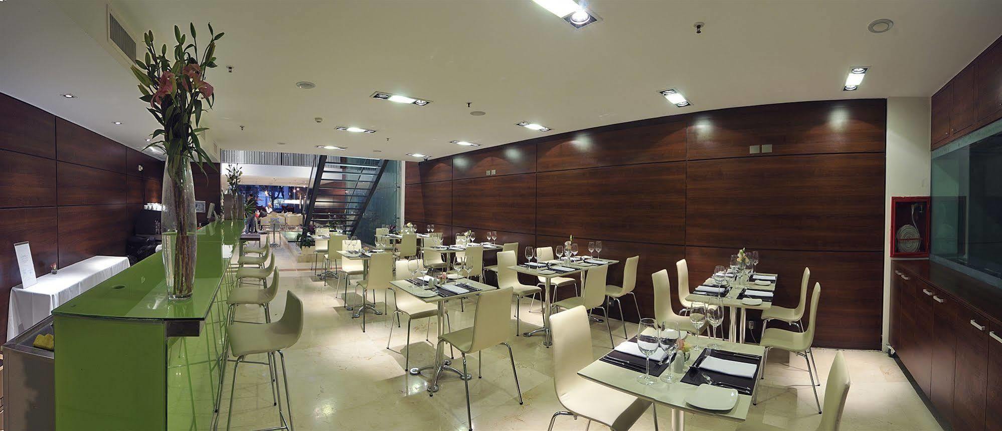 Howard Johnson La Cañada Hotel&suites 4* Córdoba
